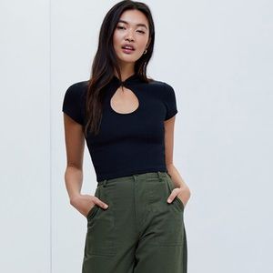 Keyhole mock neck tee!!!